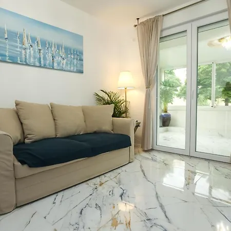 Luxury In Mare Apartment